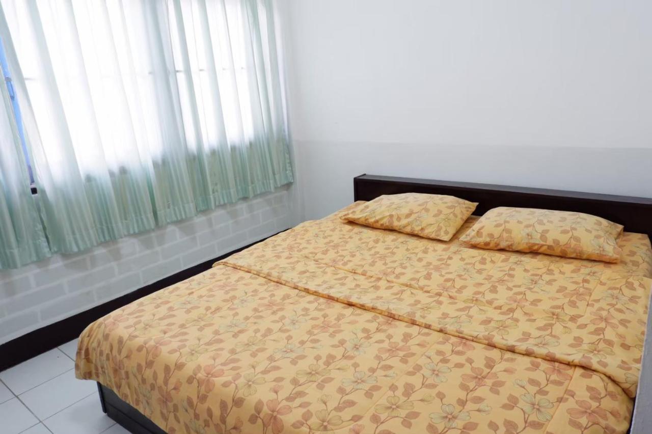 Chokchai Hotel Ban Huai Maenam Noi エクステリア 写真