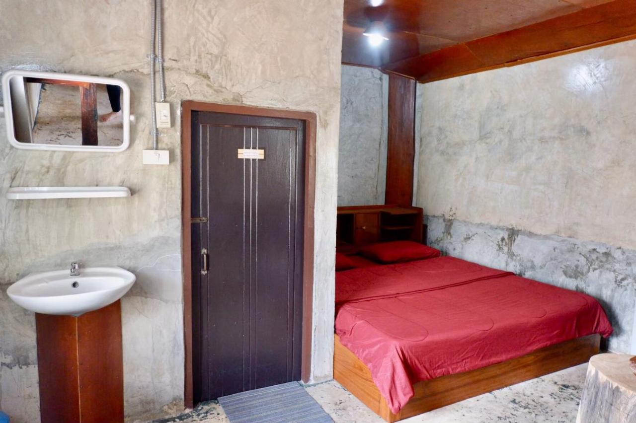 Chokchai Hotel Ban Huai Maenam Noi エクステリア 写真