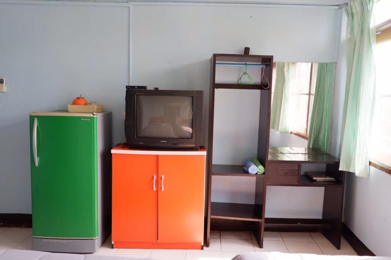 Chokchai Hotel Ban Huai Maenam Noi エクステリア 写真