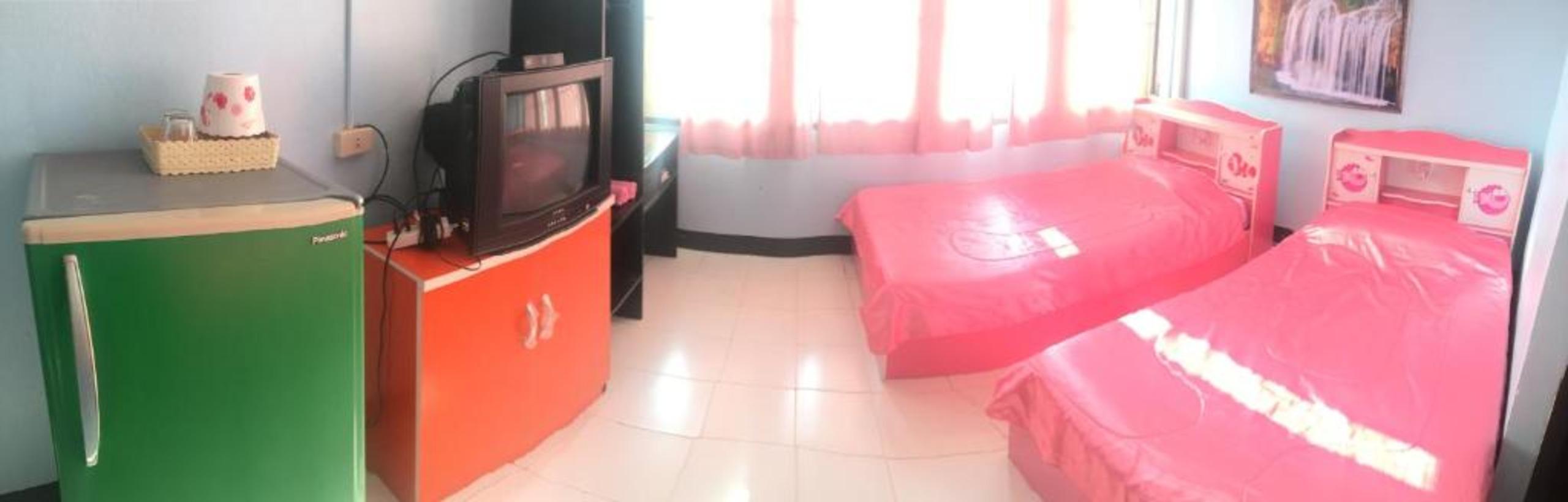 Chokchai Hotel Ban Huai Maenam Noi エクステリア 写真